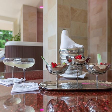 Boutique Hotel Paradiso Bovelacci Milano Marittima Exterior photo