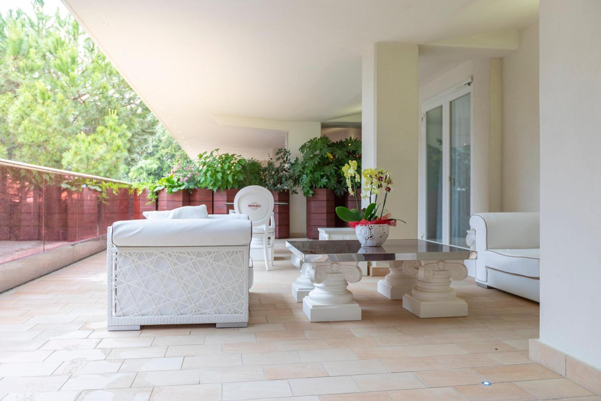Boutique Hotel Paradiso Bovelacci Milano Marittima Exterior photo